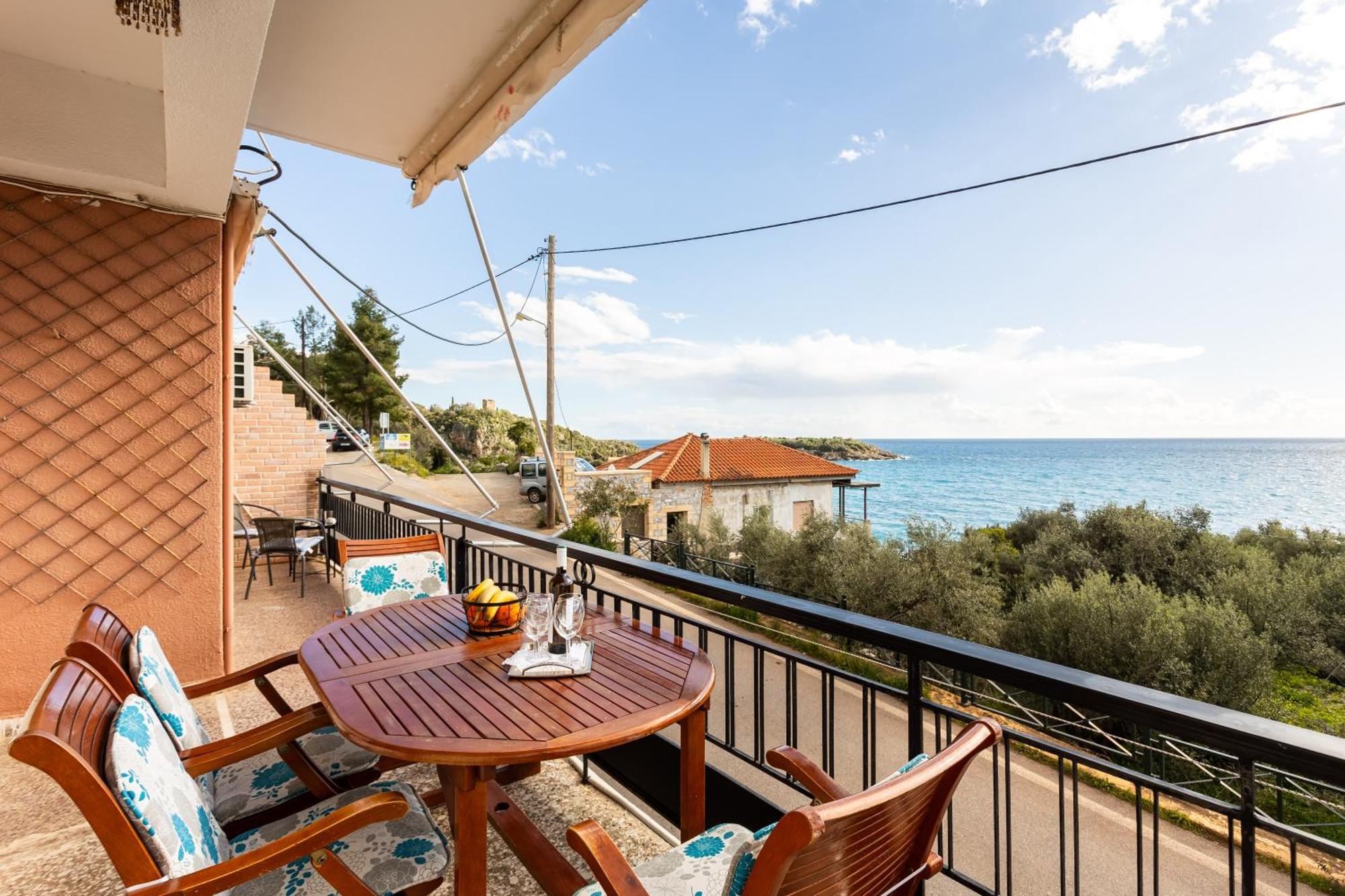 Sunset Serenity - Kardamili Seaside Getaway Экстерьер фото